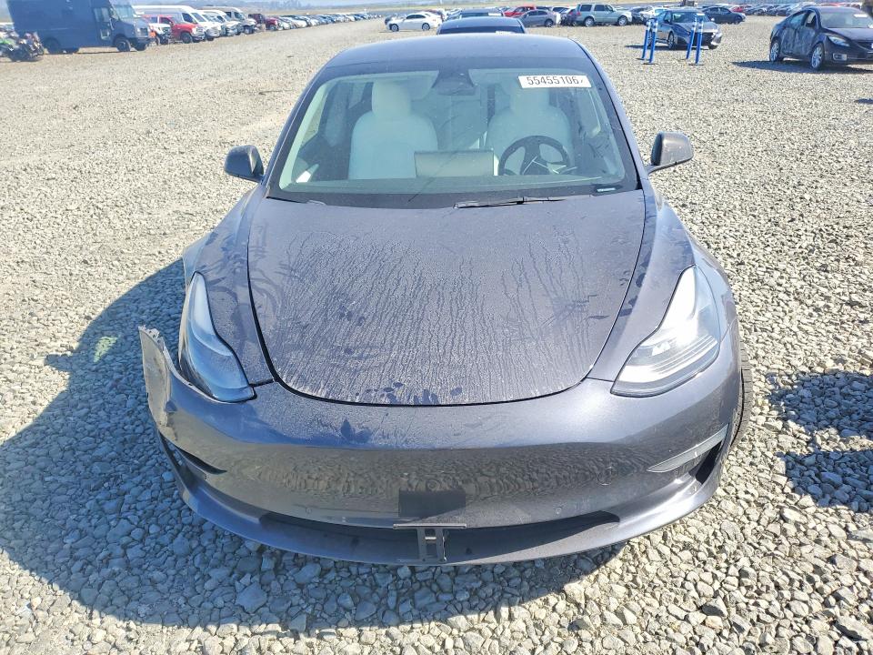 55455106 :رقم المزاد ، 5YJ3E1EB6NF194606 vin ، 2022 Tesla Model 3 مزاد بيع