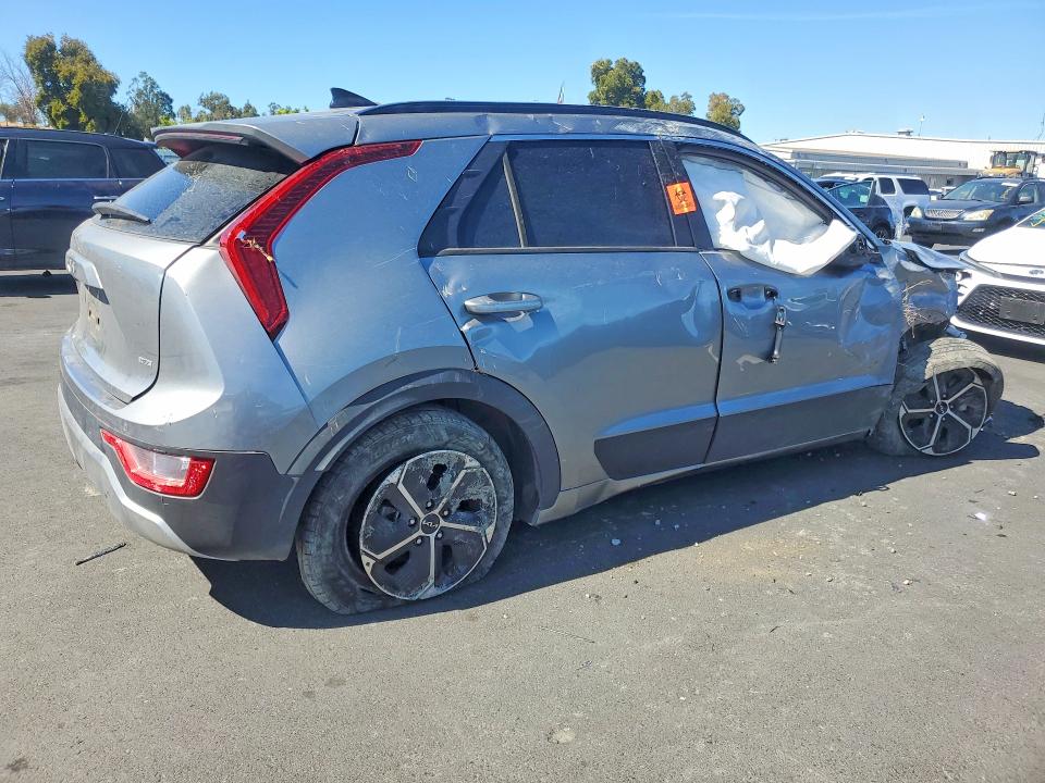 56741876 :رقم المزاد ، KNDCR3LE5P5084244 vin ، 2023 Kia Niro مزاد بيع