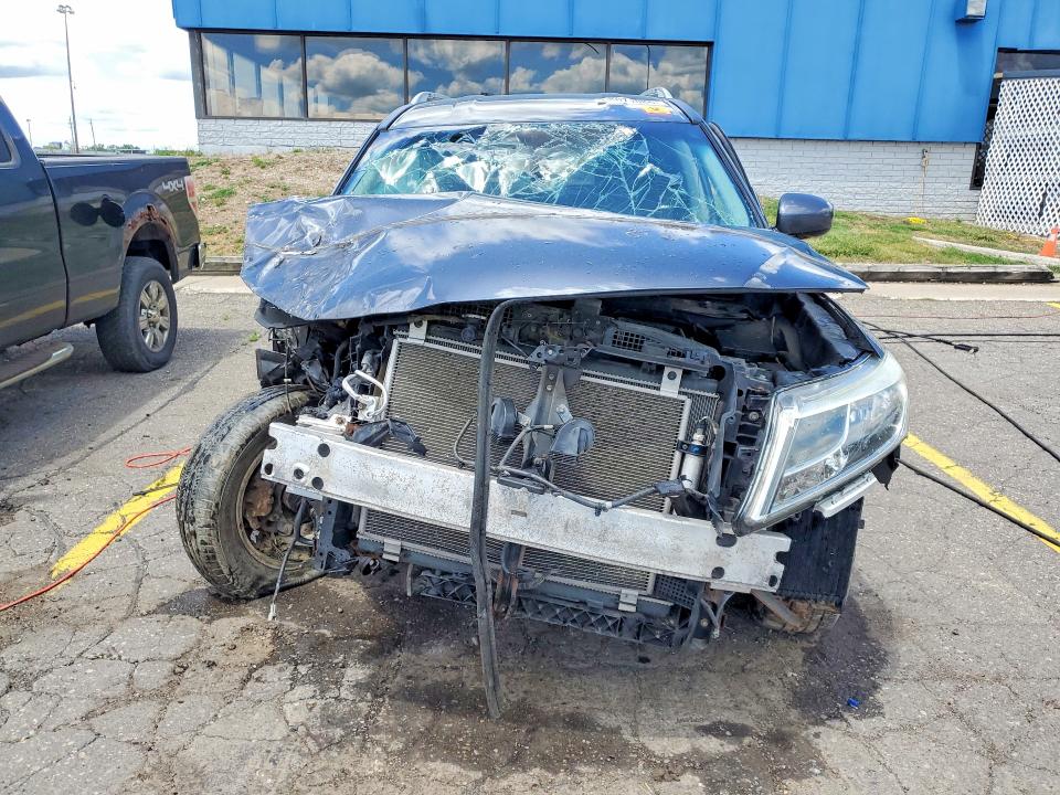 58071086 :رقم المزاد ، 5N1AR2MN9EC627602 vin ، 2014 Nissan Pathfinder مزاد بيع