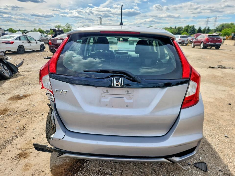 Продажа на аукционе авто 2018 Honda Fit, vin: 3HGGK5H4XJM702260, номер лота: 57167416