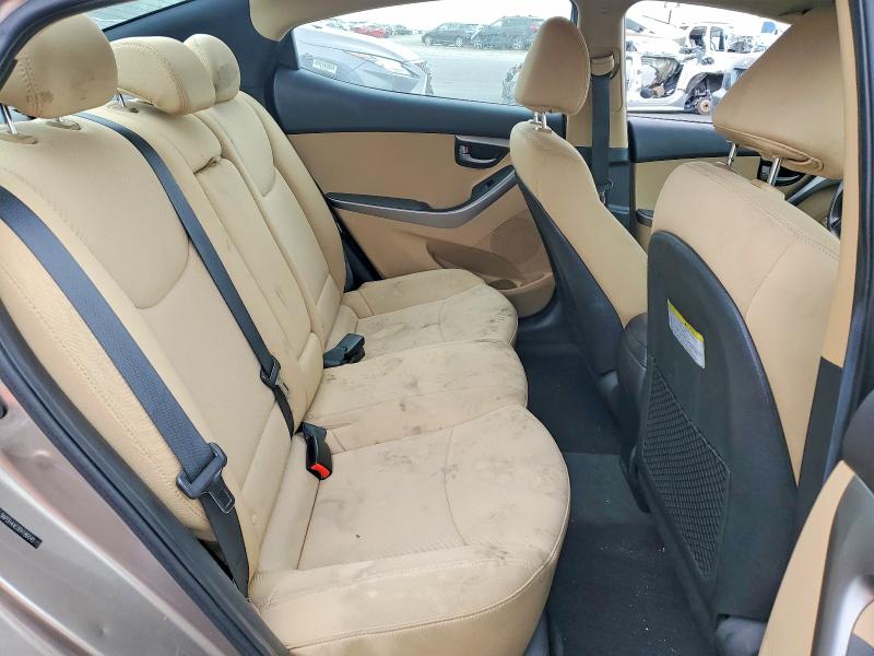 58242676 :رقم المزاد ، 5NPDH4AE0DH186045 vin ، 2013 Hyundai Elantra مزاد بيع