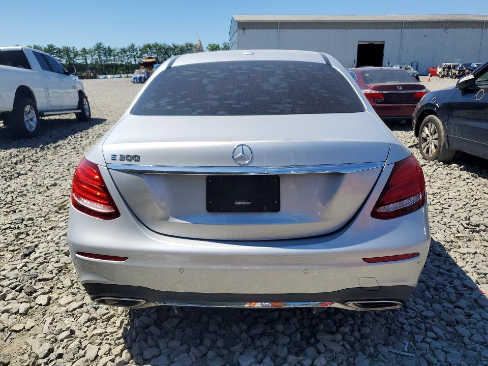 2017 Mercedes-benz E მანქანა იყიდება აუქციონზე, vin: WDDZF4JB8HA031201, აუქციონის ნომერი: 55966296