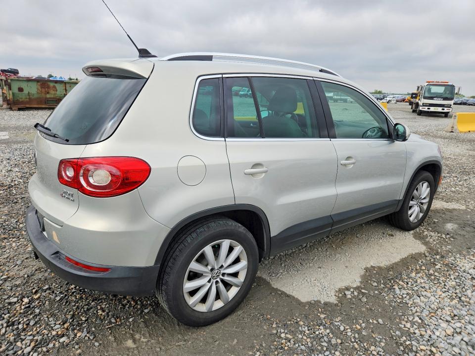 Продажа на аукционе авто 2011 Volkswagen Tiguan, vin: WVGBV7AX6BW531617, номер лота: 58961916