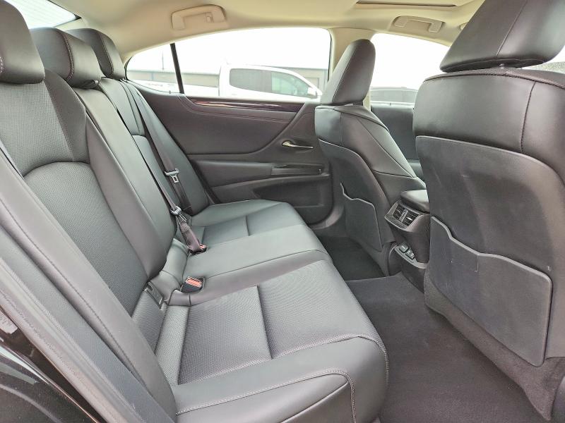 55305426 :رقم المزاد ، 58ABZ1B19KU003070 vin ، 2019 Lexus Es مزاد بيع