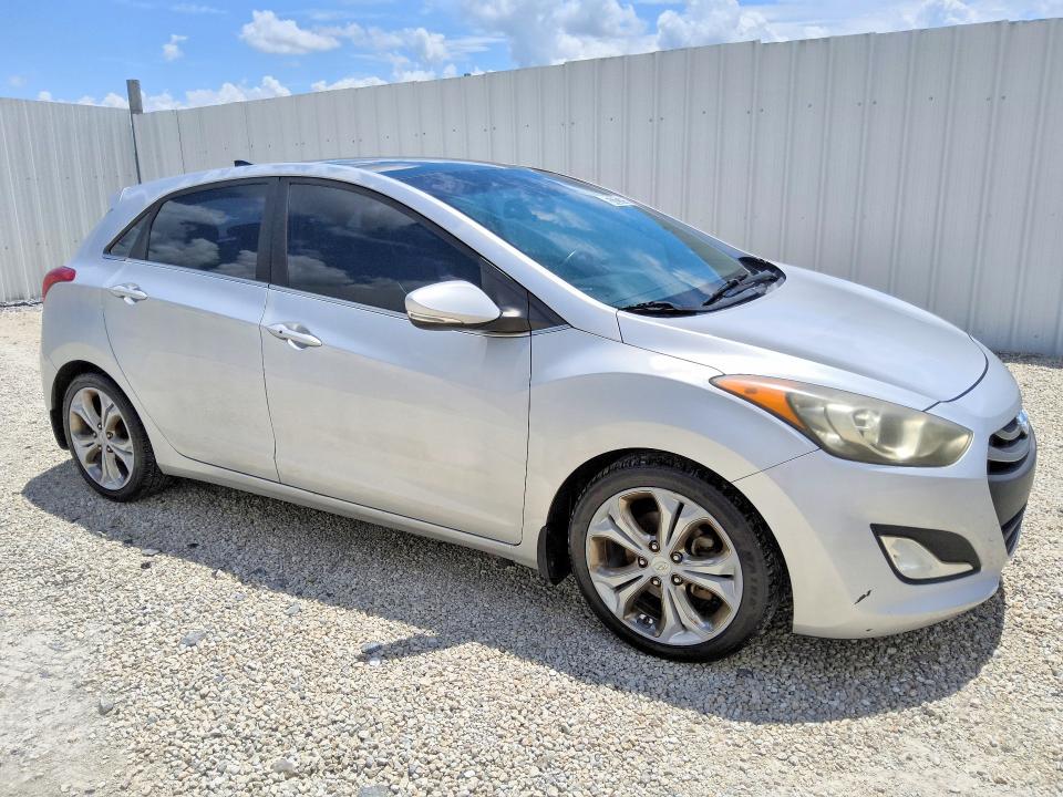 2013 Hyundai Elantra Gt მანქანა იყიდება აუქციონზე, vin: KMHD35LE7DU152669, აუქციონის ნომერი: 57217586
