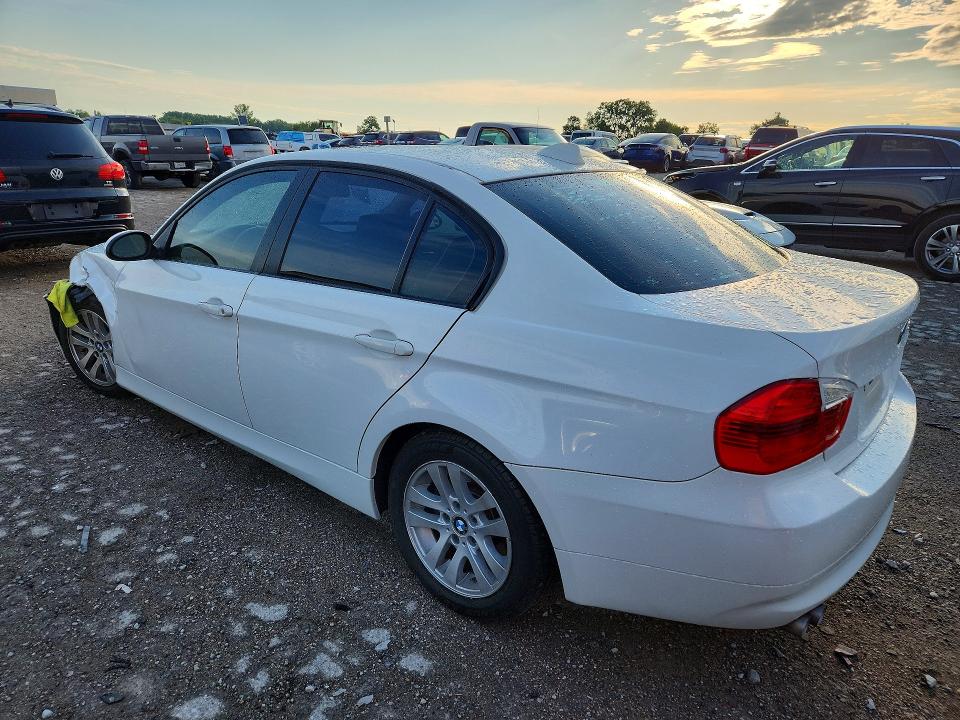2007 Bmw 328 მანქანა იყიდება აუქციონზე, vin: WBAVA33597KX75890, აუქციონის ნომერი: 58073626