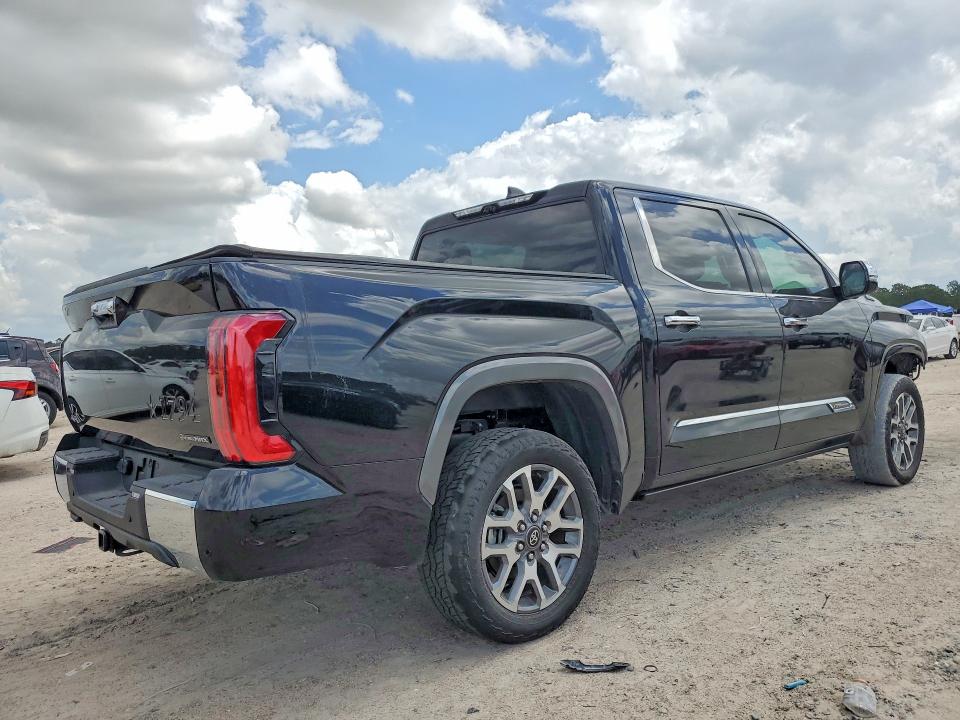 57325326 :رقم المزاد ، 5TFMC5DB0SX089743 vin ، 2025 Toyota Tundra مزاد بيع
