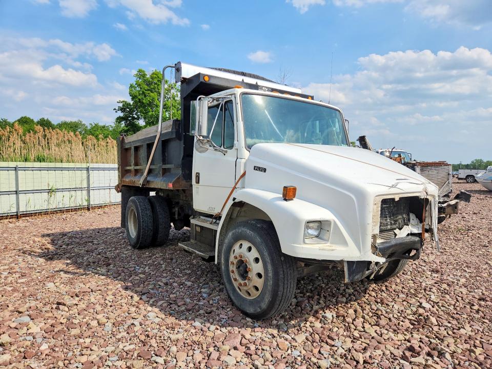55749636 :رقم المزاد ، 1FUBBTAK92HJ77776 vin ، 2002 Freightliner F70 مزاد بيع