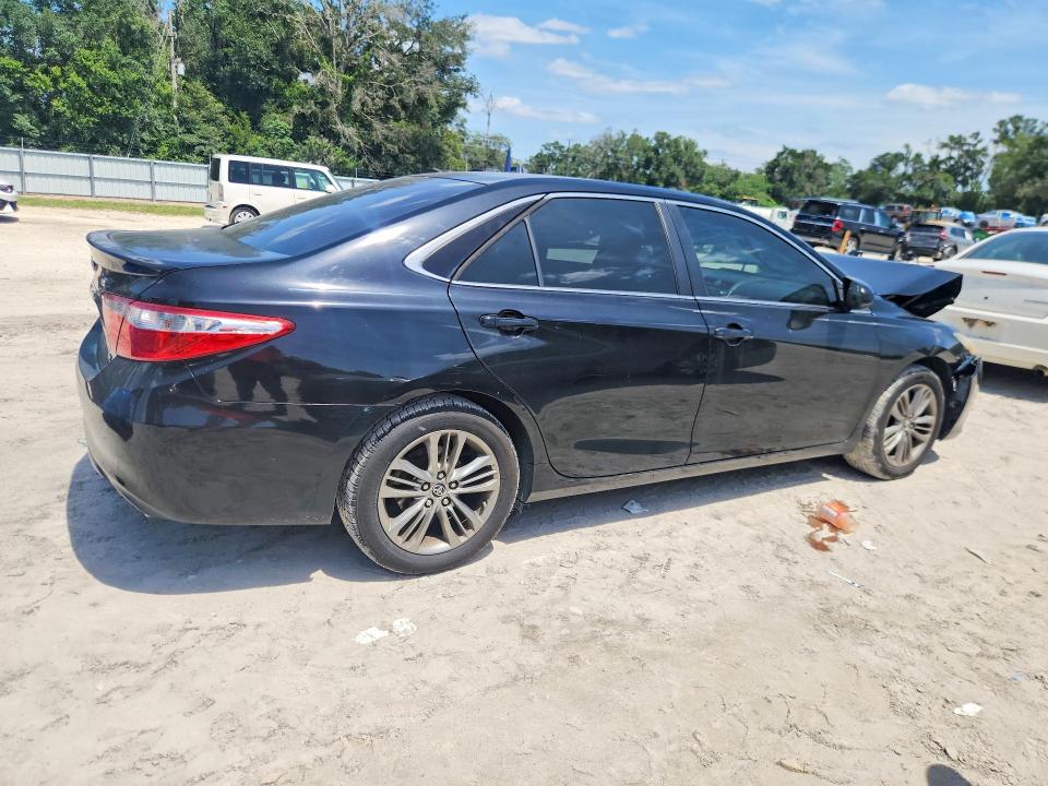 56167276 :رقم المزاد ، 4T1BF1FK4FU948341 vin ، 2015 Toyota Camry مزاد بيع