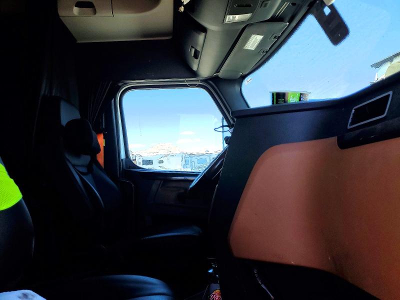 Продажа на аукционе авто 2022 Freightliner Cascadia 126, vin: 1FUJHHDR6NLND1914, номер лота: 85966685