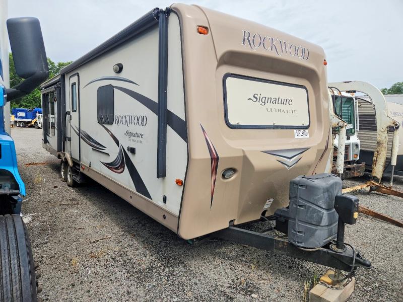 2015 Foresriver Rockwood მანქანა იყიდება აუქციონზე, vin: 4X4TRLE22F1864513, აუქციონის ნომერი: 57929806