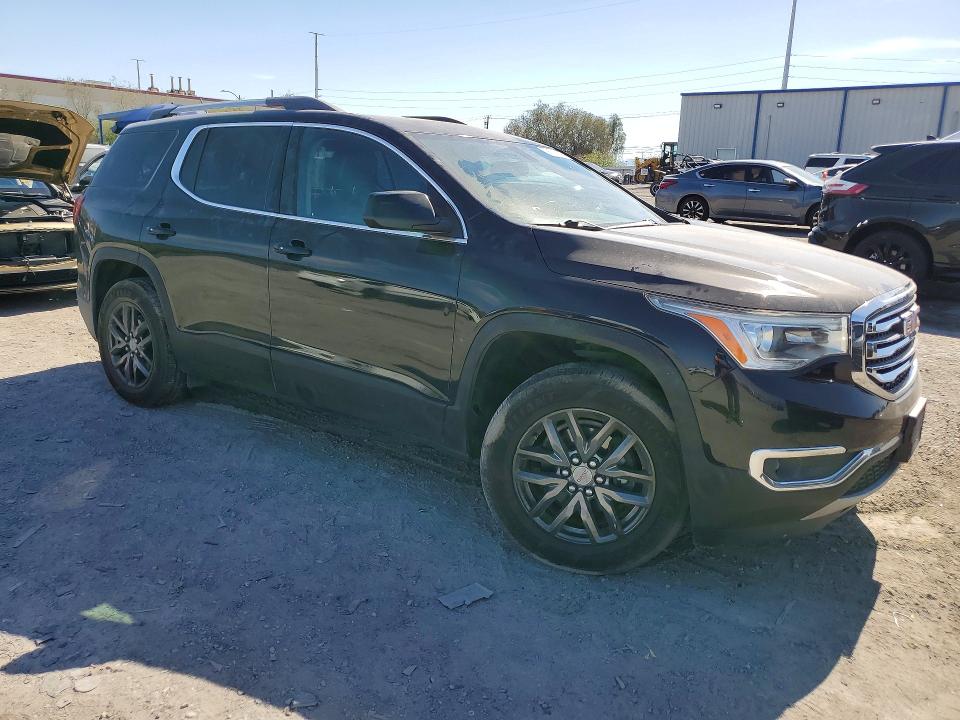 56051086 :رقم المزاد ، 1GKKNULS1HZ145896 vin ، 2017 Gmc Acadia مزاد بيع