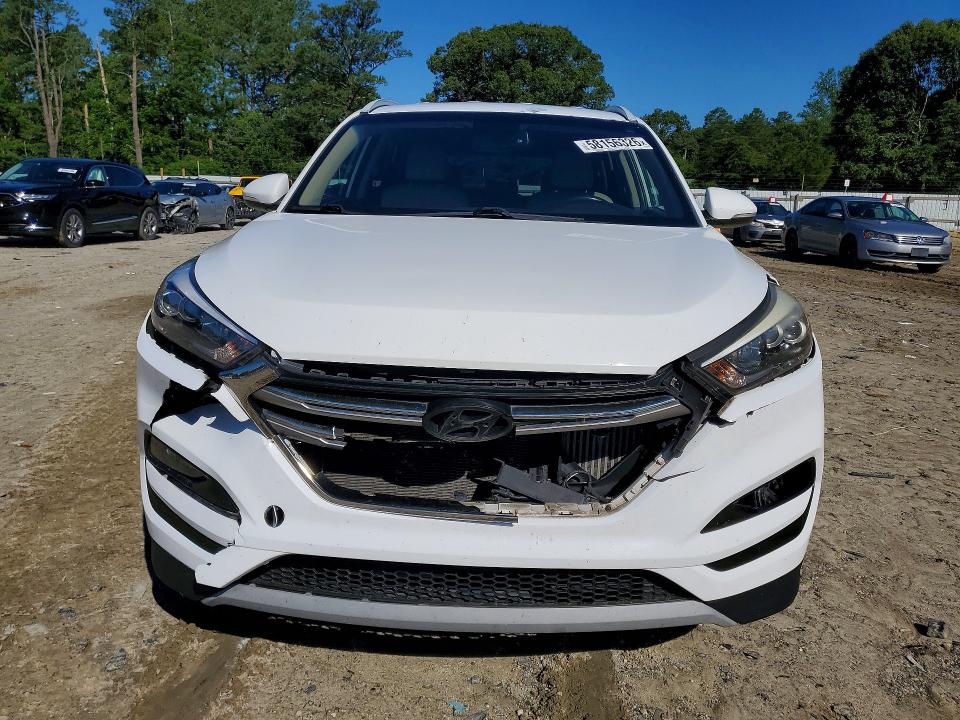 2017 Hyundai Tucson მანქანა იყიდება აუქციონზე, vin: KM8J3CA2XHU273170, აუქციონის ნომერი: 58156326