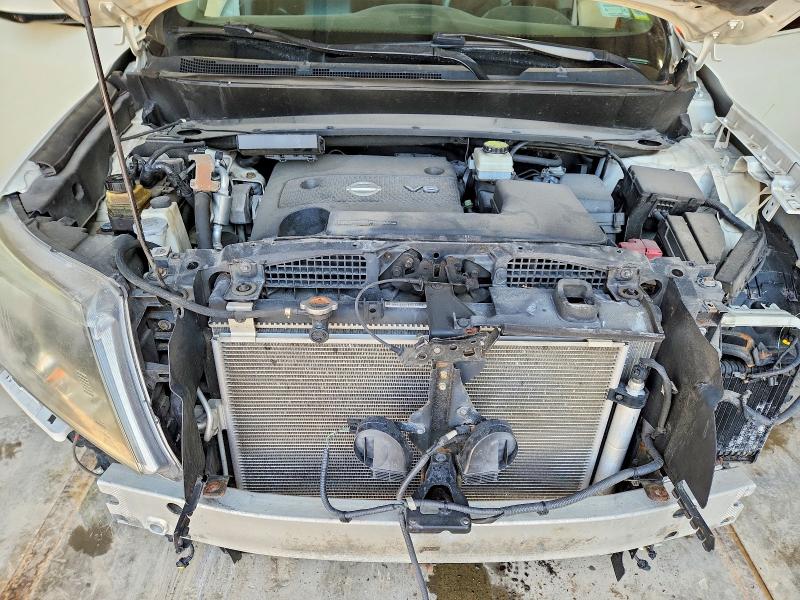 2015 Nissan Pathfinder მანქანა იყიდება აუქციონზე, vin: 5N1AR2MM3FC618855, აუქციონის ნომერი: 59111956