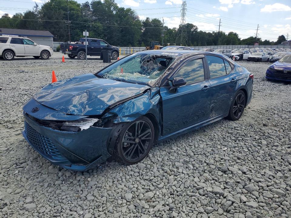 Auction sale of the 2025 Toyota Camry, vin: 4T1DAACK1SU173843, lot number: 57732876