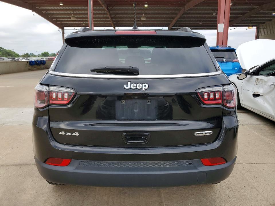 55806356 :رقم المزاد ، 3C4NJDFB2NT214601 vin ، 2022 Jeep Compass مزاد بيع