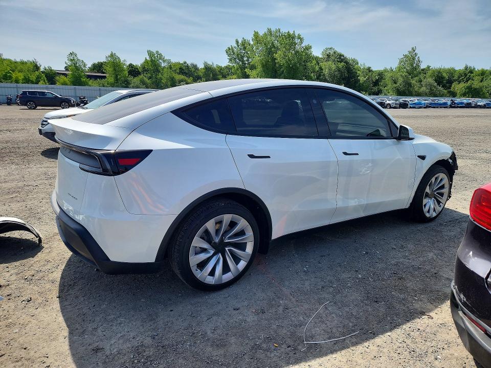 2026 Tesla Model Y მანქანა იყიდება აუქციონზე, vin: 7SAYGDEE9TF397579, აუქციონის ნომერი: 56333196