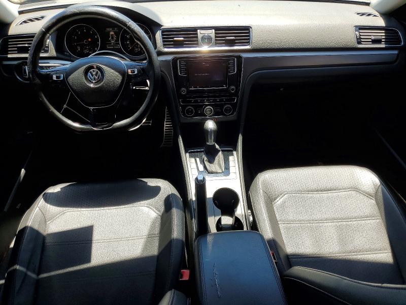 57979316 :رقم المزاد ، 1VWDT7A3XHC010035 vin ، 2017 Volkswagen Passat مزاد بيع