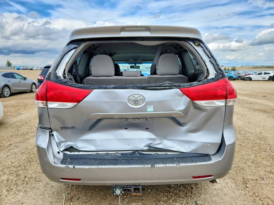 2013 Toyota Sienna მანქანა იყიდება აუქციონზე, vin: 5TDKK3DC8DS367059, აუქციონის ნომერი: 56432536