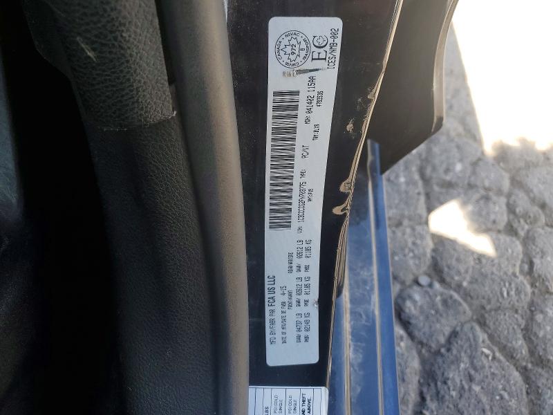 55957626 :رقم المزاد ، 1C3CCCCG2FN703775 vin ، 2015 Chrysler 200 مزاد بيع