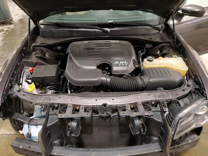 56412506 :رقم المزاد ، 2C3CCAGG2JH165577 vin ، 2018 Chrysler 300 مزاد بيع