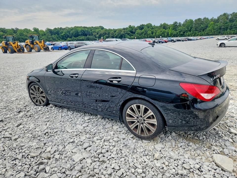 58699266 :رقم المزاد ، WDDSJ4GBXJN585040 vin ، 2018 Mercedes-benz Cla مزاد بيع