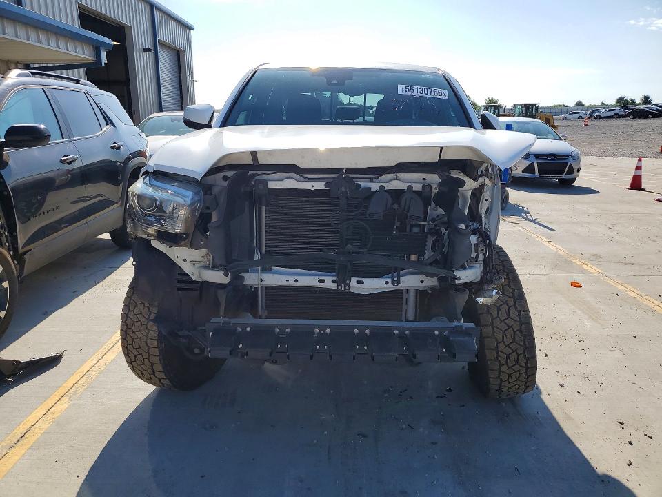 55130766 :رقم المزاد ، 3TMCZ5AN0JM138906 vin ، 2018 Toyota Tacoma مزاد بيع