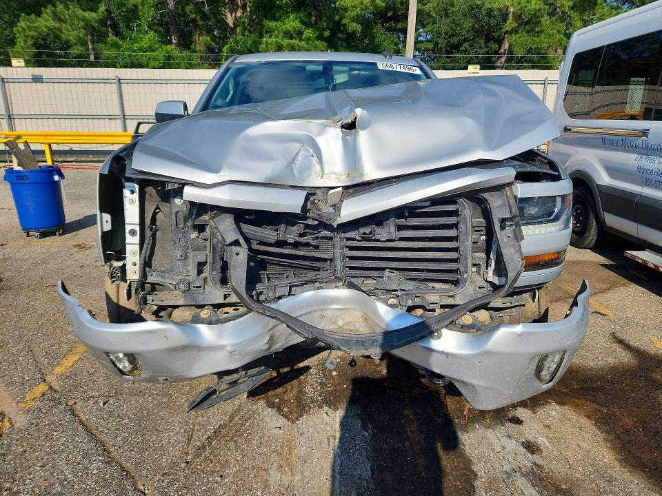 56877496 :رقم المزاد ، 3GCUKREC3JG591022 vin ، 2018 Chevrolet Silverado مزاد بيع