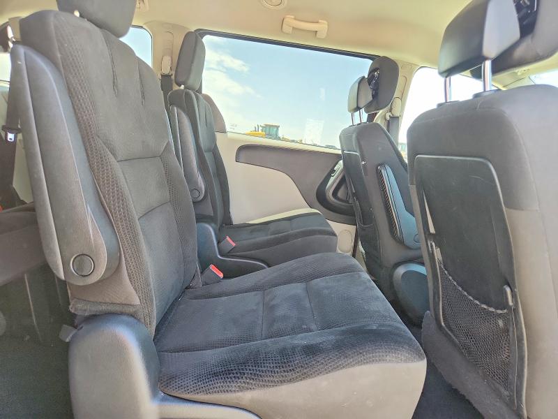 56667426 :رقم المزاد ، 2C4RDGBG2JR151556 vin ، 2018 Dodge Grand Caravan مزاد بيع