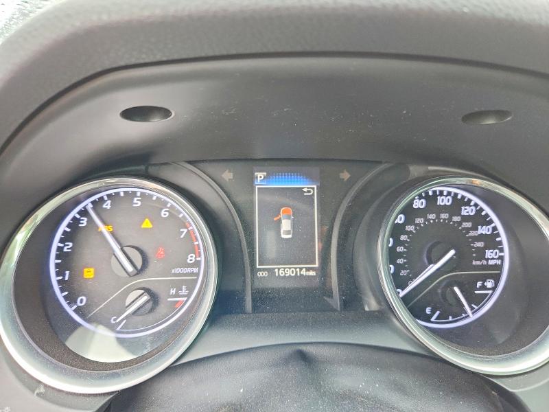 51540826 :رقم المزاد ، 4T1B11HK8JU134343 vin ، 2018 Toyota Camry مزاد بيع