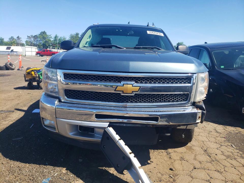 55820256 :رقم المزاد ، 1GCRKSE74DZ243119 vin ، 2013 Chevrolet Silverado مزاد بيع