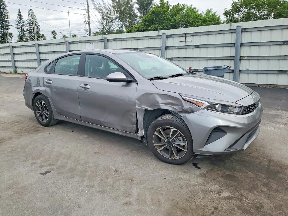 2023 Kia Forte მანქანა იყიდება აუქციონზე, vin: 3KPF24AD8PE663041, აუქციონის ნომერი: 55976926