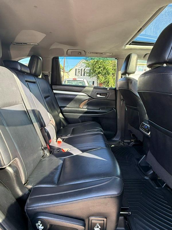 Aukcja sprzedaży 2019 Toyota Highlander, vin: 5TDJZRFH4KS582650, numer aukcji: 59082966