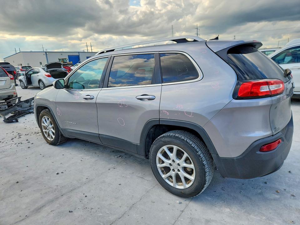 57161506 :رقم المزاد ، 1C4PJLCB2FW656216 vin ، 2015 Jeep Cherokee مزاد بيع