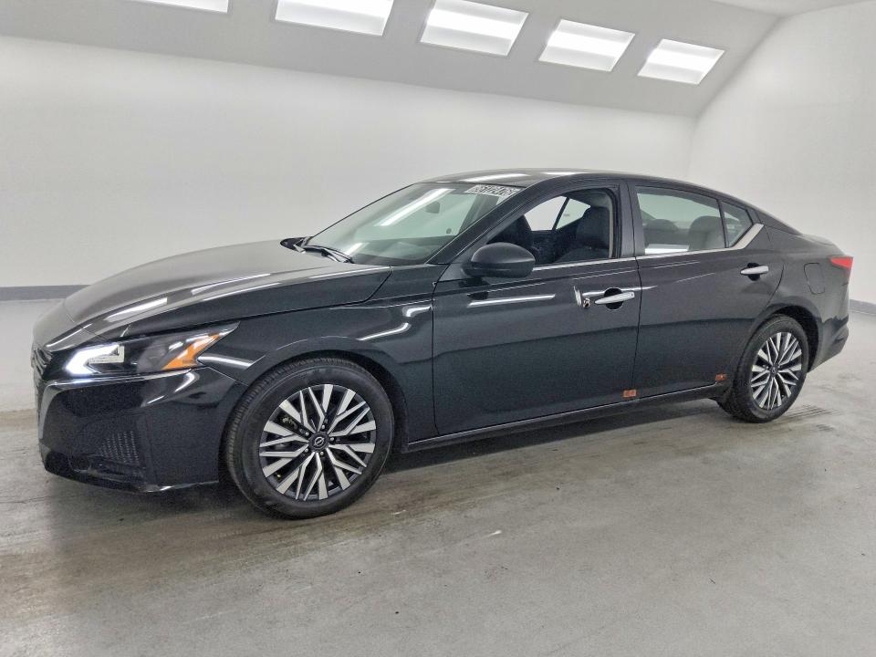 56122476 :رقم المزاد ، 1N4BL4DV5SN428056 vin ، 2025 Nissan Altima مزاد بيع