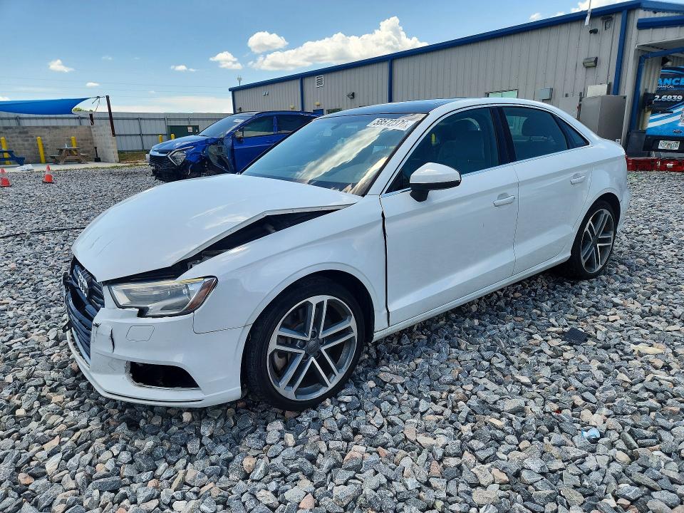 Продажа на аукционе авто 2019 Audi A3, vin: WAUBEGFF7KA125277, номер лота: 58572376