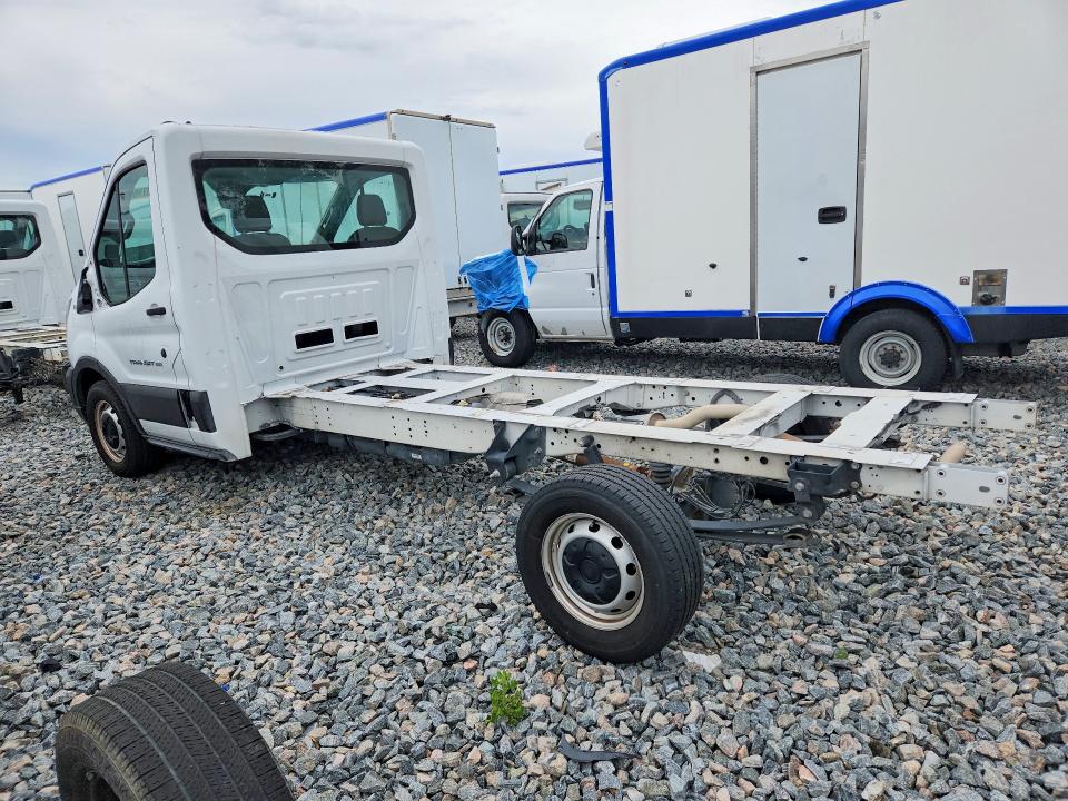 55571666 :رقم المزاد ، 1FDBW5Z86NKA01528 vin ، 2022 Ford Transit مزاد بيع