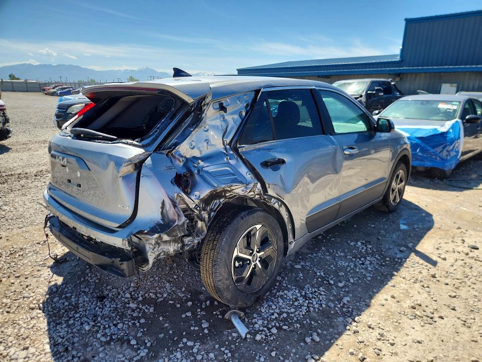 2026 Kia Niro მანქანა იყიდება აუქციონზე, vin: KNDCP3LE2T5344065, აუქციონის ნომერი: 55970856