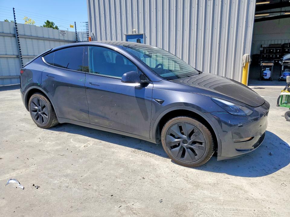 Продаж на аукціоні авто 2024 Tesla Model Y, vin: 7SAYGDEE4RF117768, номер лоту: 57371346