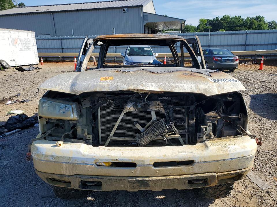 2004 Chevrolet Silvrdo Ls მანქანა იყიდება აუქციონზე, vin: 1GCEK19T54E221024, აუქციონის ნომერი: 56402346