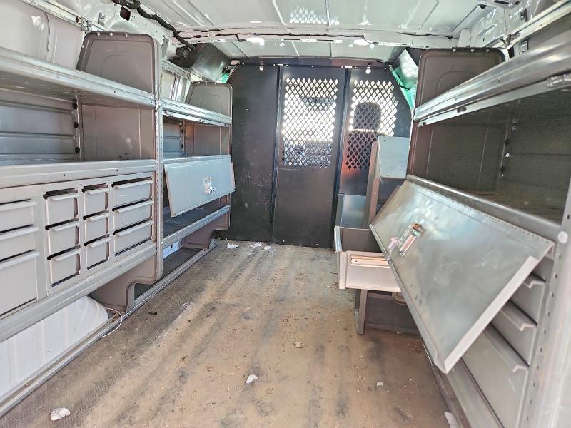 63493596 :رقم المزاد ، 1FTBR1Y83NKA30247 vin ، 2022 Ford Transit مزاد بيع