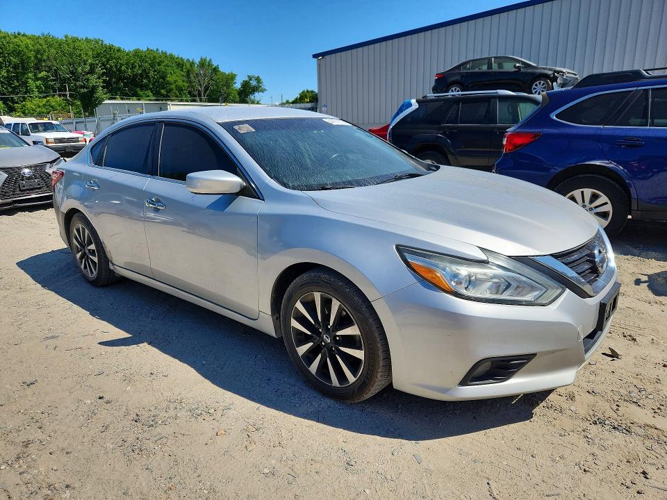 Продажа на аукционе авто 2018 Nissan Altima, vin: 1N4AL3AP2JC269602, номер лота: 54797076