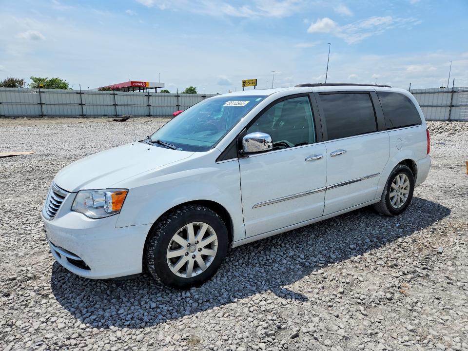 56112966 :رقم المزاد ، 2C4RC1CG3GR221945 vin ، 2016 Chrysler Town & Country مزاد بيع