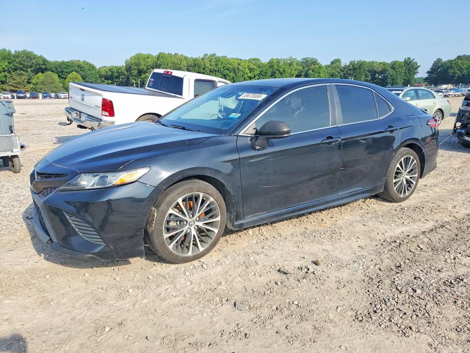 Aukcja sprzedaży 2018 Toyota Camry, vin: 4T1B11HK8JU561621, numer aukcji: 55670086