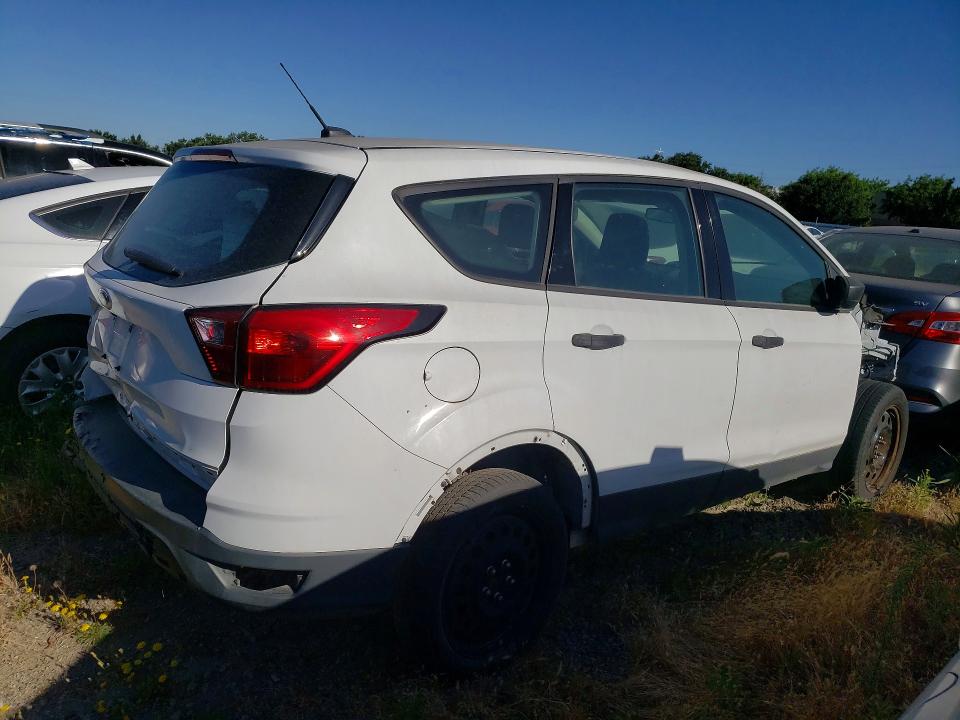 56376206 :رقم المزاد ، 1FMCU0F76KUA63696 vin ، 2019 Ford Escape مزاد بيع