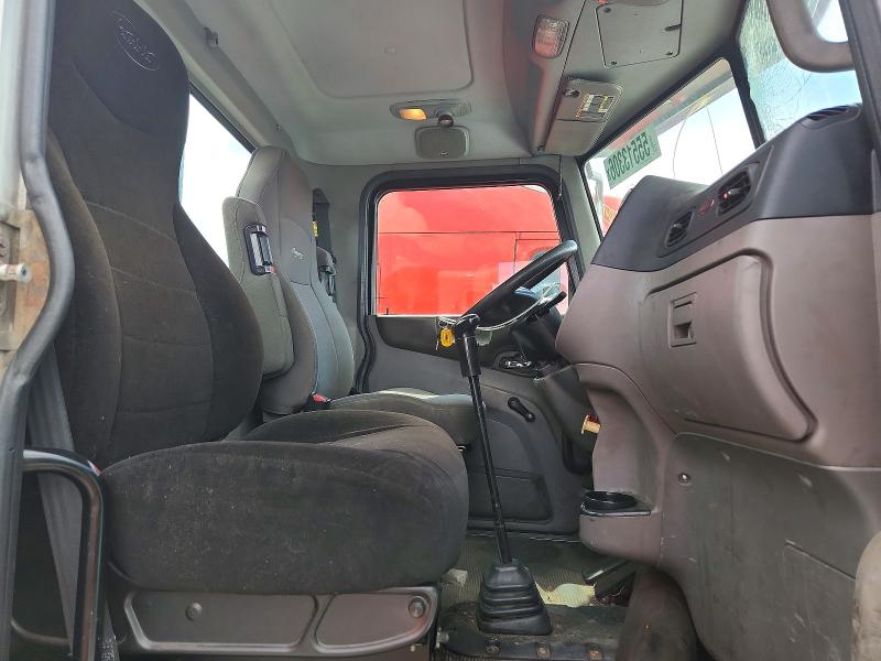 Продажа на аукционе авто 2013 Peterbilt 384, vin: 1XPVDP9X7DD182781, номер лота: 55513306