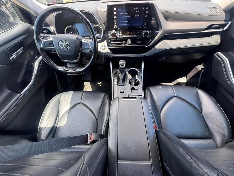 Продажа на аукционе авто 2022 Toyota Highlander, vin: 5TDGZRAH0NS123413, номер лота: 59116136