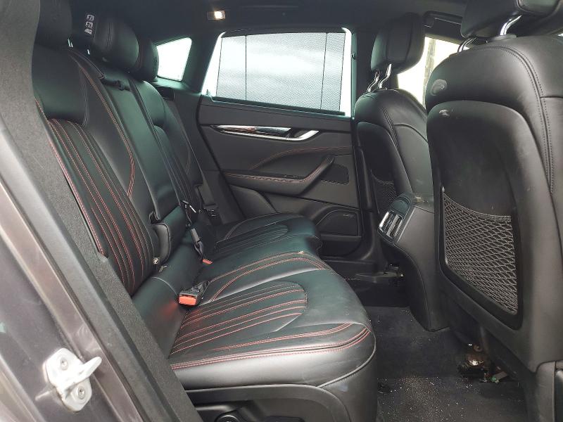 58579146 :رقم المزاد ، ZN661XUS7HX238652 vin ، 2017 Maserati Levante مزاد بيع