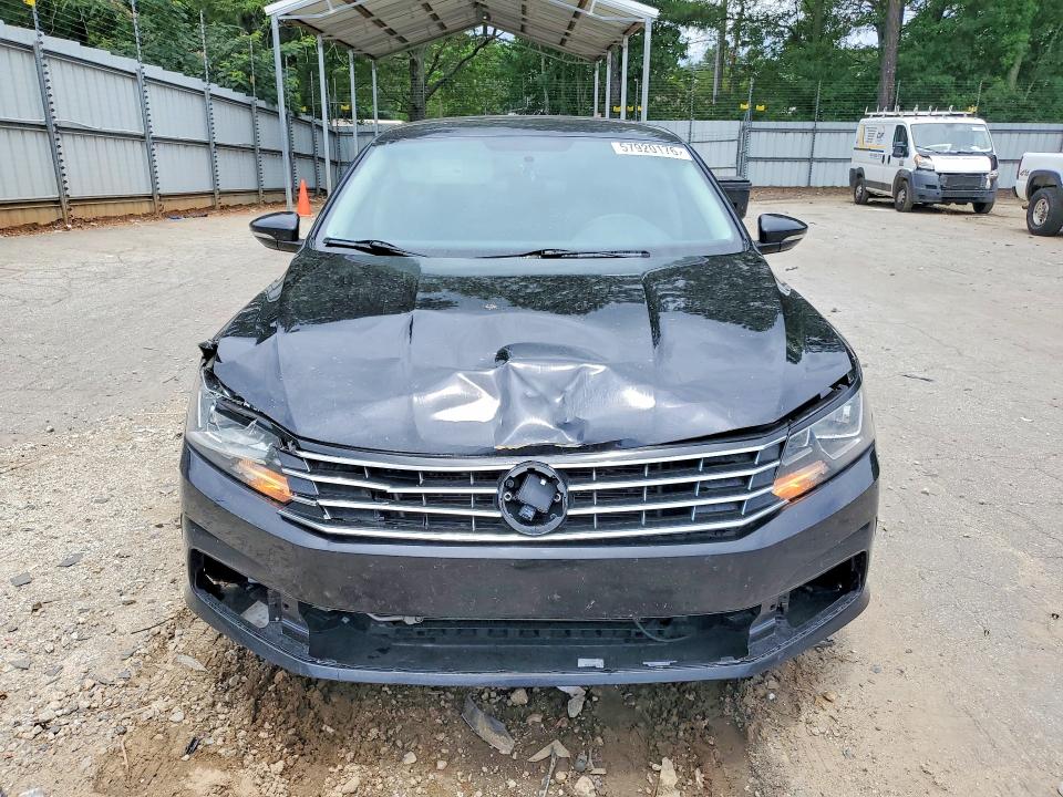 Продаж на аукціоні авто 2017 Volkswagen Passat, vin: 1VWAT7A33HC044076, номер лоту: 57920176