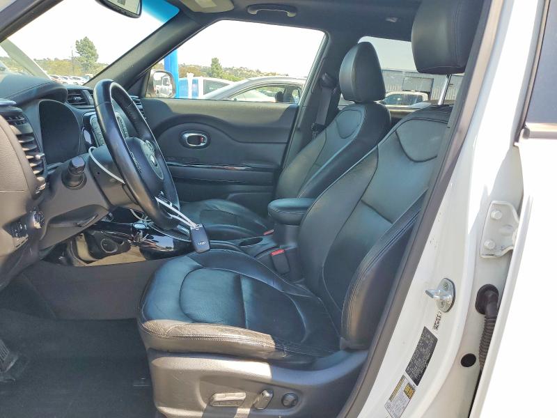 Продажа на аукционе авто 2015 Kia Soul ! Automatic, vin: KNDJX3A59F7798946, номер лота: 57873316